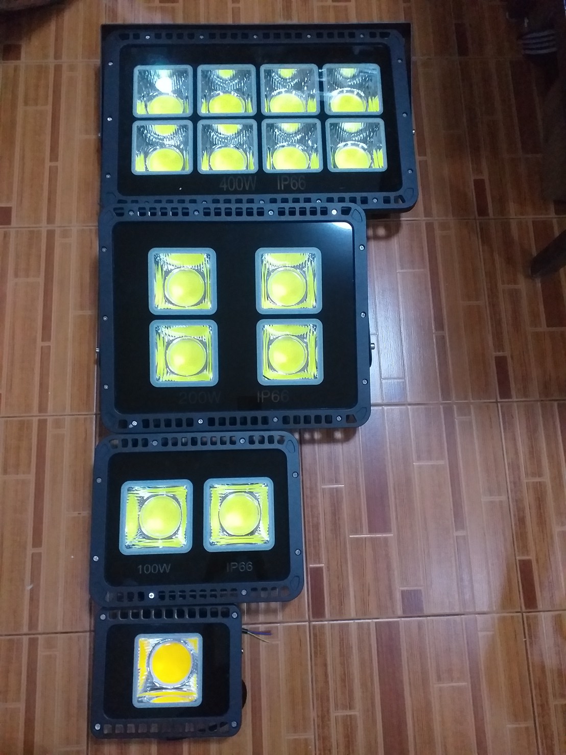 LUNA LED Spotlight Flood Light โคมไฟแอลอีดีสปอตไลท์ 50W 100W 200W 300W 400W 500W 600W รุ่น COB Circle (DAY LIGHT แสงขาว/Warm White แสงเหลือง) - Image 5